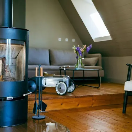 Historic Baltic Sea House, Whirlpool, Sauna, Fireplace Holiday home