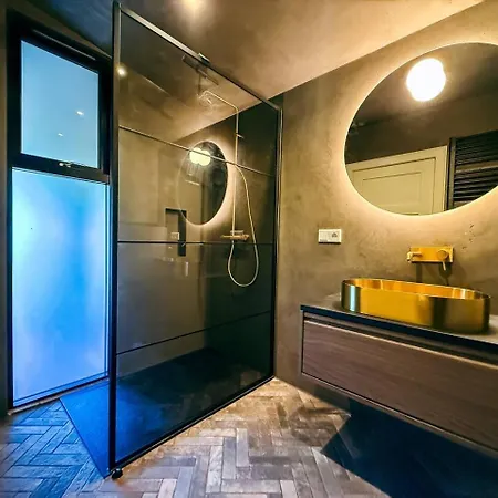 Historic Baltic Sea House, Whirlpool, Sauna, Fireplace