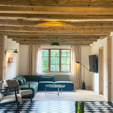 Historic Baltic Sea House, Whirlpool, Sauna, Fireplace Holiday home *