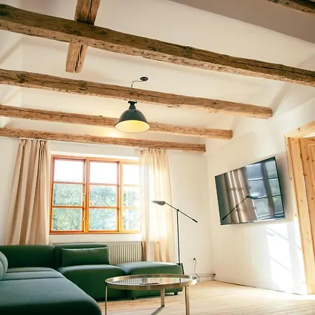 Historic Baltic Sea House, Whirlpool, Sauna, Fireplace